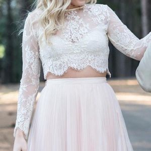 Amelie Off White Long Sleeve Lace Crop Top